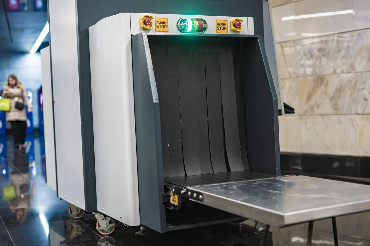 conveyor belt metal detector